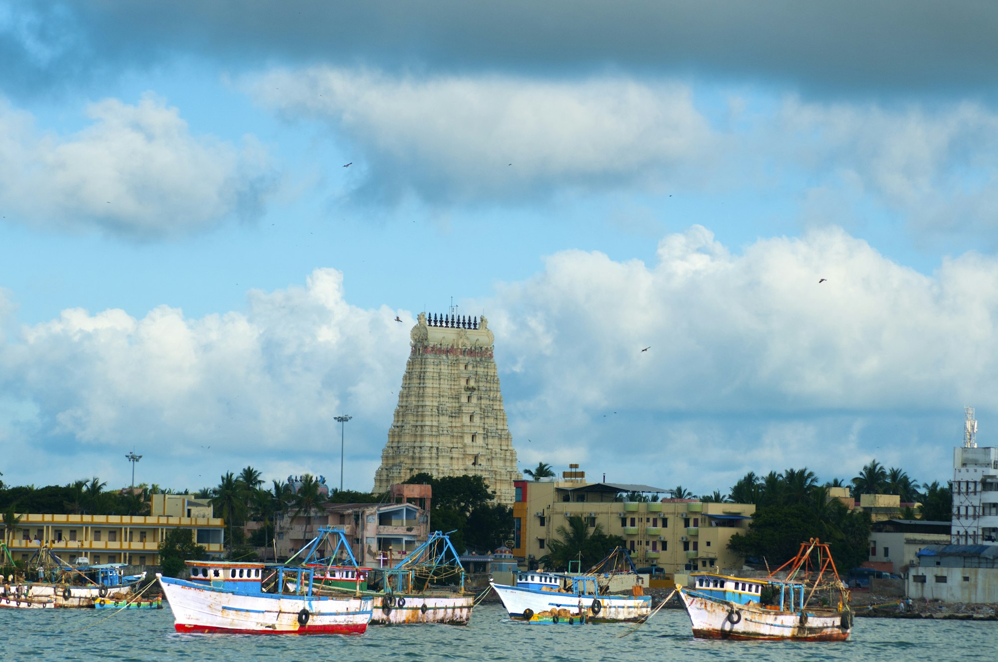 Ramanathaswamy temple and Rameswaram Beach view from Arabian sea, India_Rameshwaram tour packages
